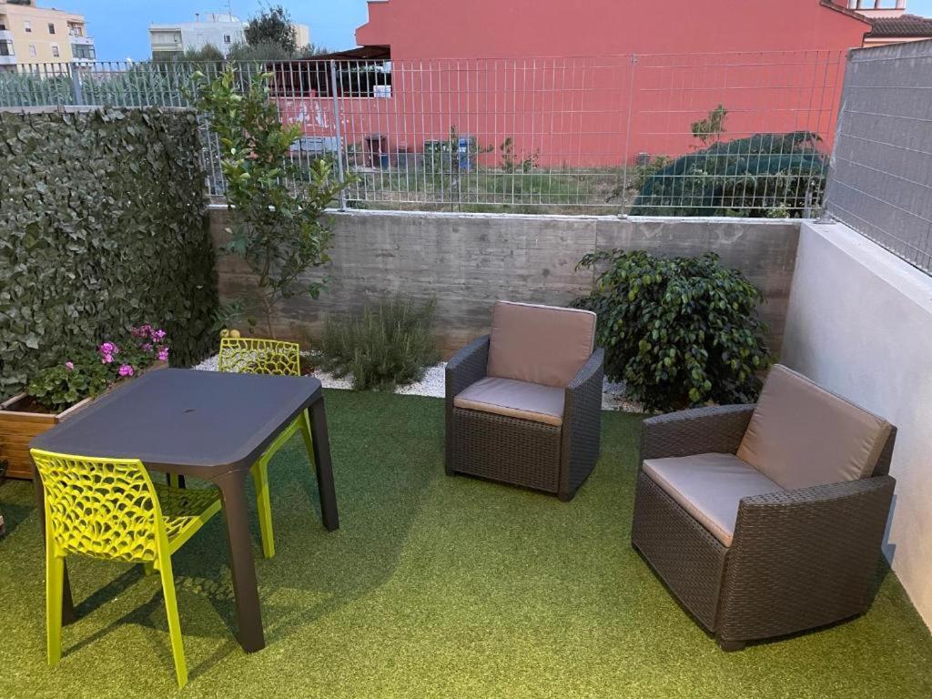 Casa Vacanza Colors Porto Torres Exterior foto
